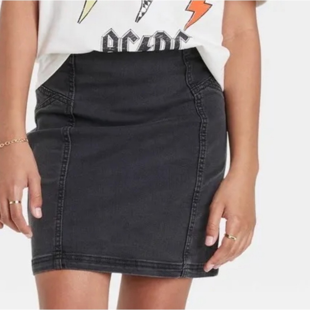 Art Class NWT Girl's Black Wash Denim Mini Skirt High Rise - Size Large (10/12)